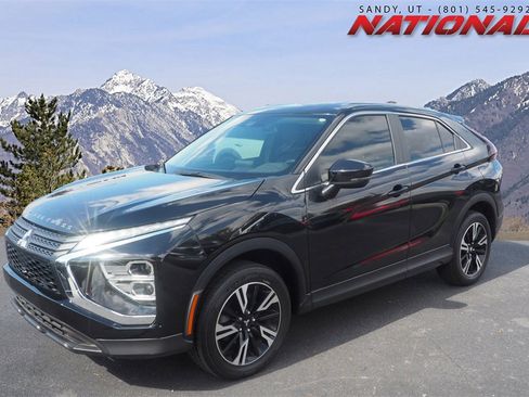 Used 2023 Mitsubishi Eclipse Cross SE image 1