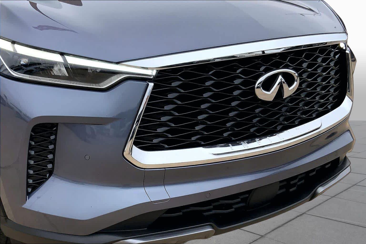 Used 2023 INFINITI QX60 Sensory w/ Vision Package FWD image 28