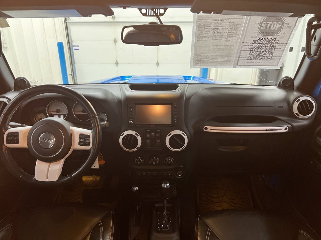 Used 2014 Jeep Wrangler Unlimited Sahara AWD/4WD image 10