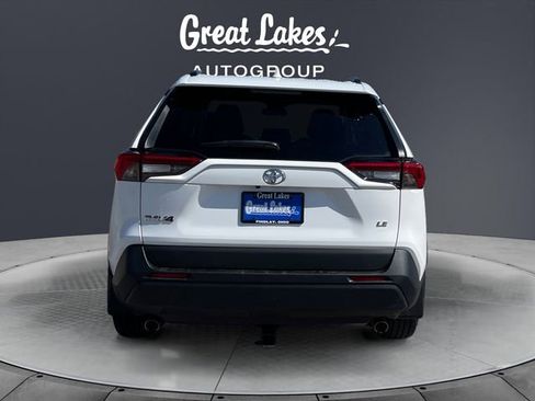 Used 2021 Toyota RAV4 LE w/ Carpet Mat Package (TMS) image 4