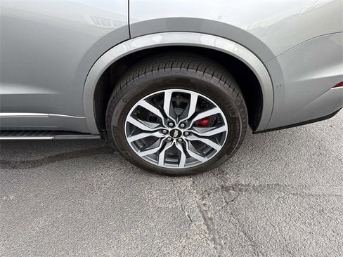 Used 2024 Cadillac XT6 Sport w/ Platinum Package image 32