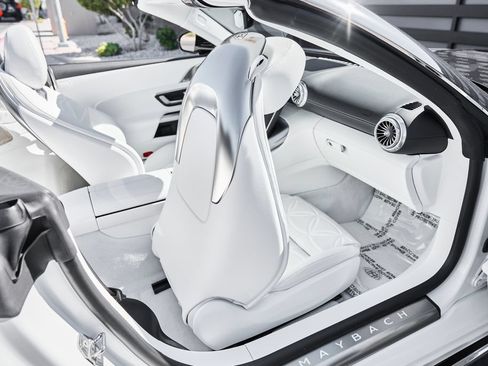 Used 2026 Mercedes-Benz Maybach SL 680 image 47