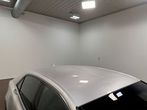 Used 2019 Lincoln Continental Premiere image 46