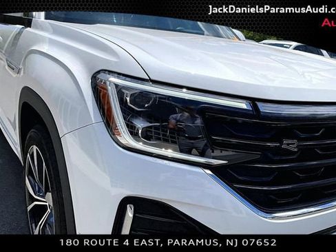 Used 2024 Volkswagen Atlas Cross Sport SEL Premium R-Line AWD/4WD image 21