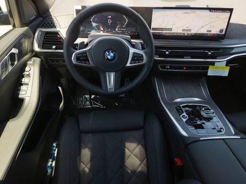 New 2027 BMW X7 xDrive40i w/ M Sport Package AWD/4WD image 16