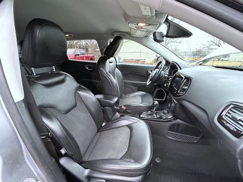 Used 2019 Jeep Compass Altitude image 14