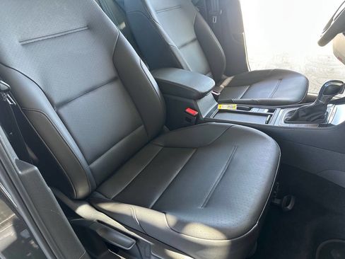 Used 2019 Volkswagen e-Golf SEL Premium image 15