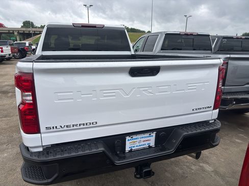 New 2026 Chevrolet Silverado 2500 Custom w/ Custom Value Package AWD/4WD image 12