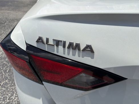 Certified 2024 Nissan Altima 2.5 SV FWD image 33