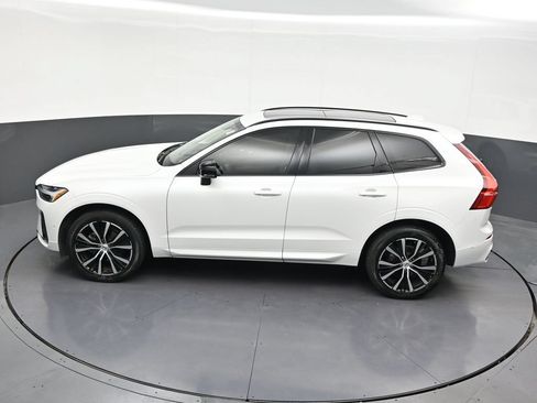 Used 2024 Volvo XC60 B5 Plus w/ Protection Package Premier AWD/4WD image 21