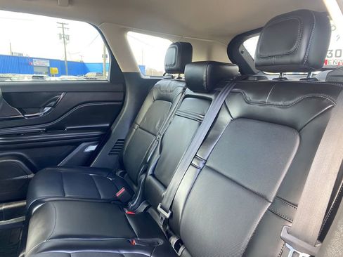 Used 2023 Lincoln Corsair Reserve w/ Jet Appearance Package image 15