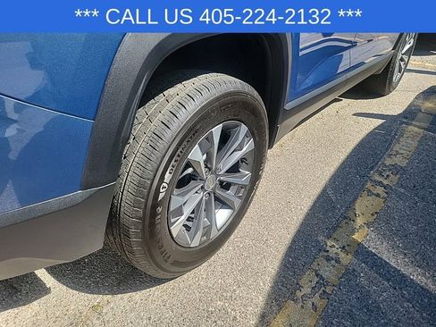 New 2026 Chevrolet Equinox LT w/ Convenience Package II image 12