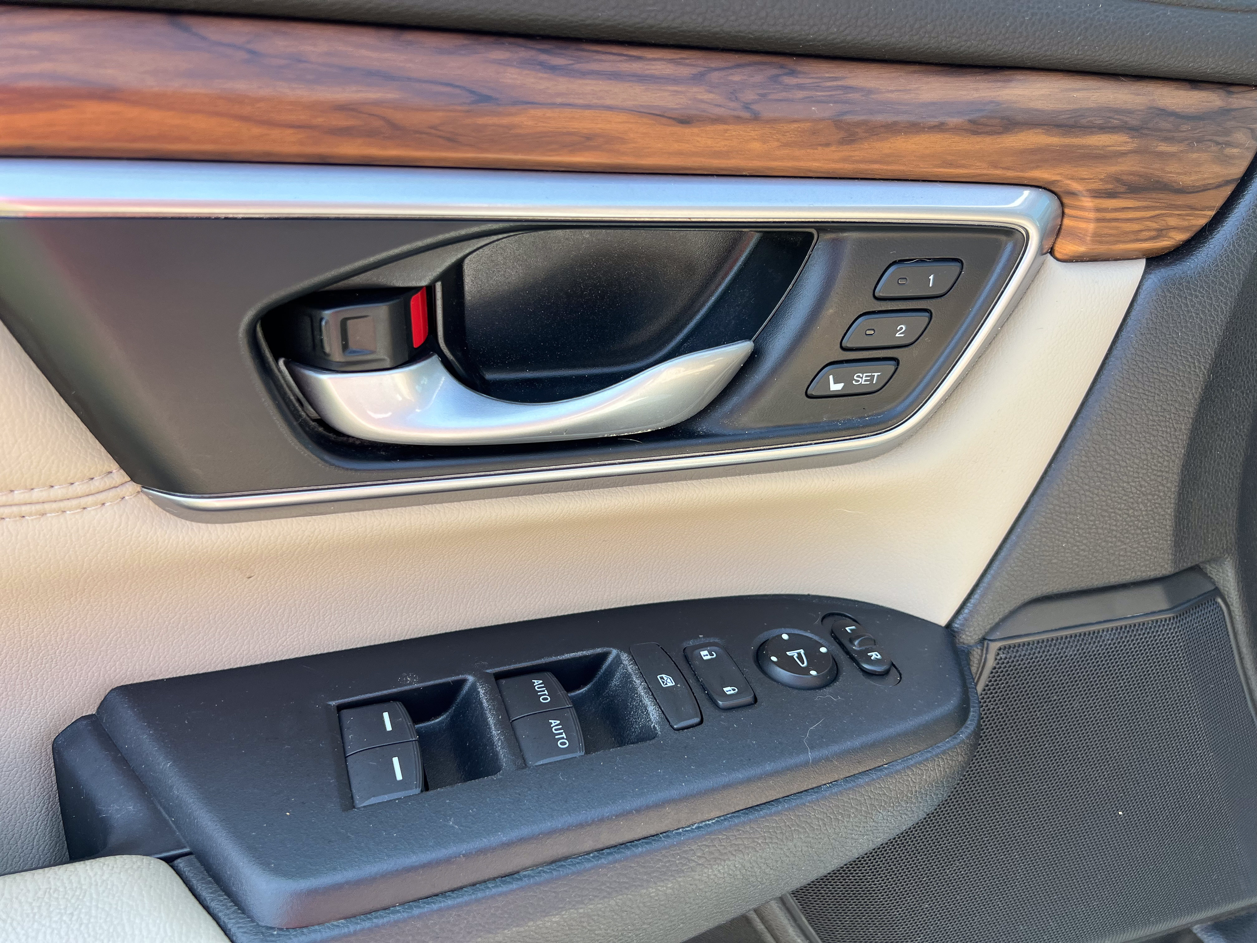 Used 2022 Honda CR-V Touring image 15
