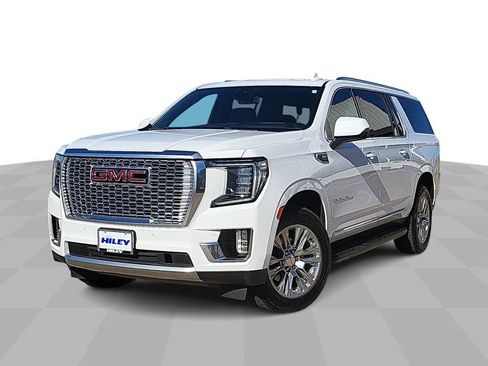 Used 2023 GMC Yukon XL Denali image 4