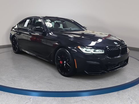 Used 2023 BMW 540i w/ M Sport Package RWD image 3