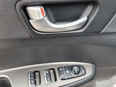 Used 2019 Kia Optima LX image 29