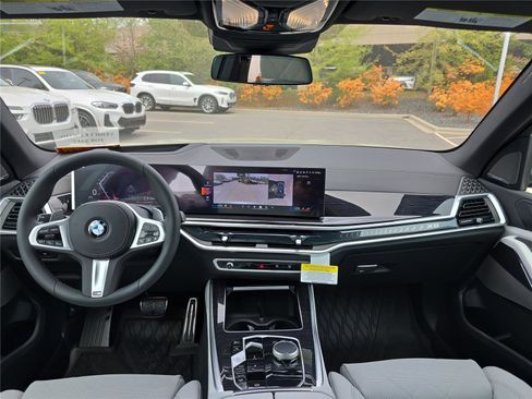 New 2026 BMW X5 xDrive40i w/ M Sport Package AWD/4WD image 18