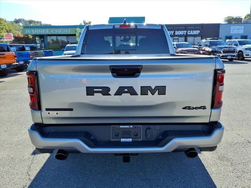 New 2026 RAM 1500 Big Horn AWD/4WD image 5