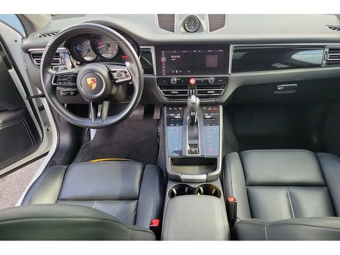 Used 2024 Porsche Macan Turbo AWD/4WD image 10