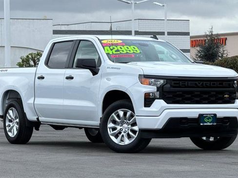 Certified 2025 Chevrolet Silverado 1500 Custom image 2