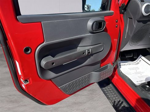 Used 2010 Jeep Wrangler Unlimited Sahara w/ Dual Top Group image 11