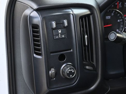 Used 2016 Chevrolet Silverado 2500 W/T w/ WT Convenience Package AWD/4WD image 23