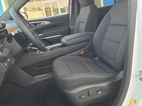 New 2026 Chevrolet Traverse LT w/ Driver Confidence Package FWD image 19