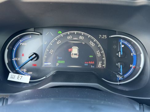 New 2025 Toyota RAV4 LE image 22