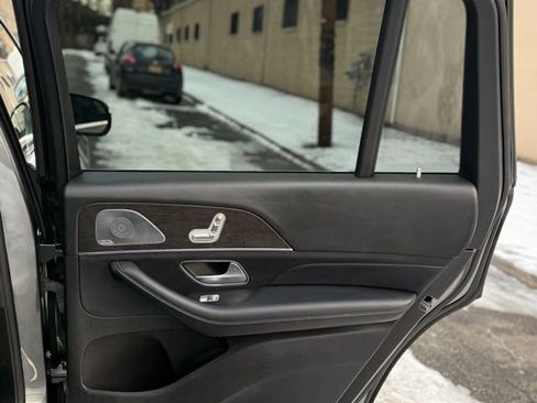 Used 2020 Mercedes-Benz GLS 450 4MATIC image 28