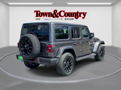 Used 2022 Jeep Wrangler Unlimited Sahara 4xe w/ Dual Top Group image 3