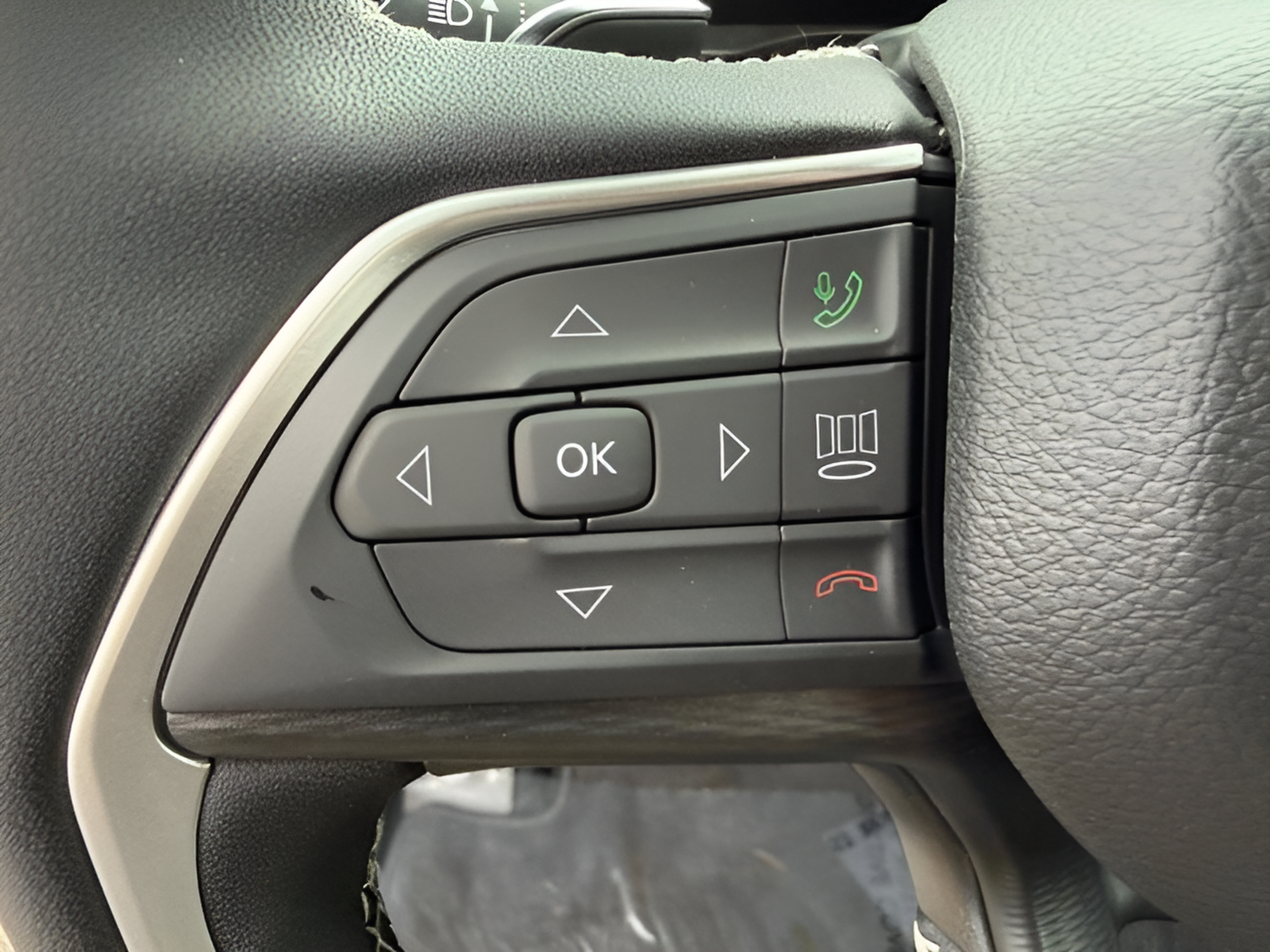 New 2027 Jeep Grand Cherokee Laredo X AWD/4WD image 21
