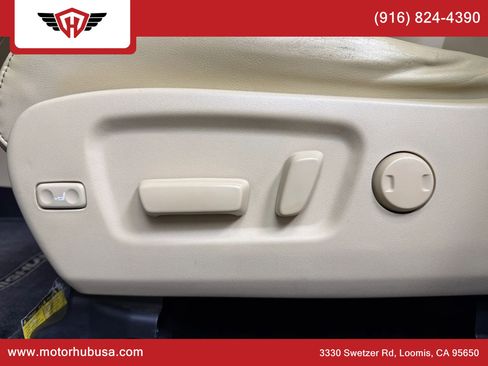 Used 2015 Toyota Highlander XLE image 41