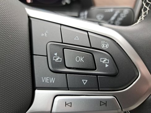 New 2026 Volkswagen Atlas SE FWD image 19