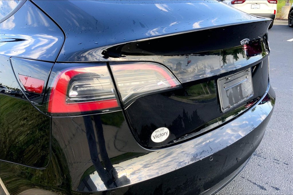 Used 2021 Tesla Model 3 Standard Range Plus RWD image 4