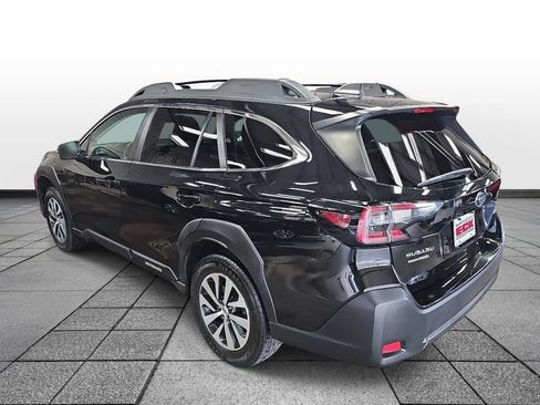 Used 2023 Subaru Outback Premium AWD/4WD image 7