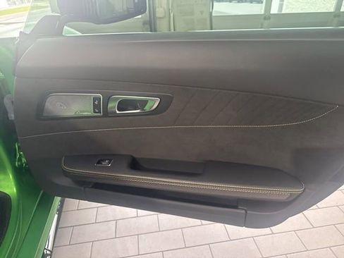 Used 2018 Mercedes-Benz AMG GT R image 18