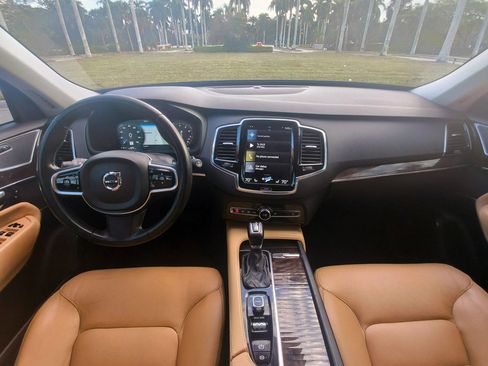 Used 2016 Volvo XC90 T6 Momentum image 18