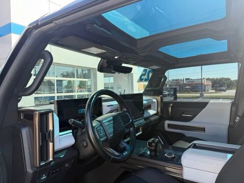 Used 2025 GMC Hummer EV 2X AWD/4WD image 7