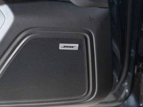 Certified 2026 Porsche Macan AWD/4WD image 18