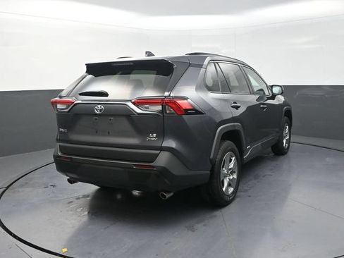 Used 2025 Toyota RAV4 LE AWD/4WD image 8