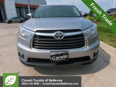 Used 2016 Toyota Highlander XLE AWD/4WD image 9