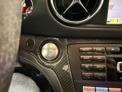 Used 2013 Mercedes-Benz SL 63 AMG image 16