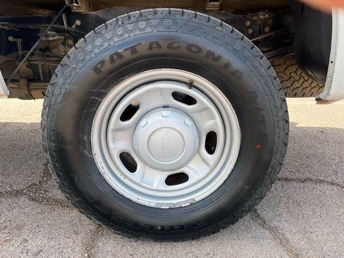 Used 2010 Ford F250 XL AWD/4WD image 12