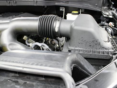 Used 2023 Ford F150 Lariat image 24