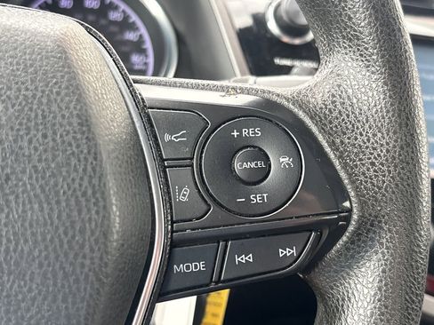 Used 2020 Toyota Camry LE FWD image 19