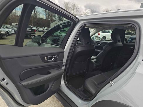 Certified 2025 Volvo V60 B5 Cross Country Plus image 18