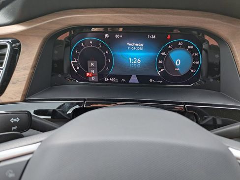 New 2026 Volkswagen Atlas SE image 12