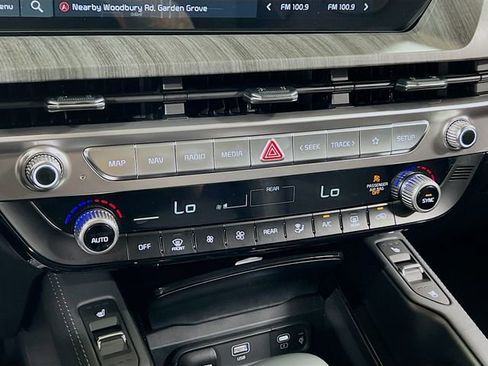 New 2025 Kia Telluride EX image 16