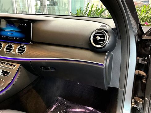 Used 2023 Mercedes-Benz E 450 4MATIC All-Terrain Wagon image 19