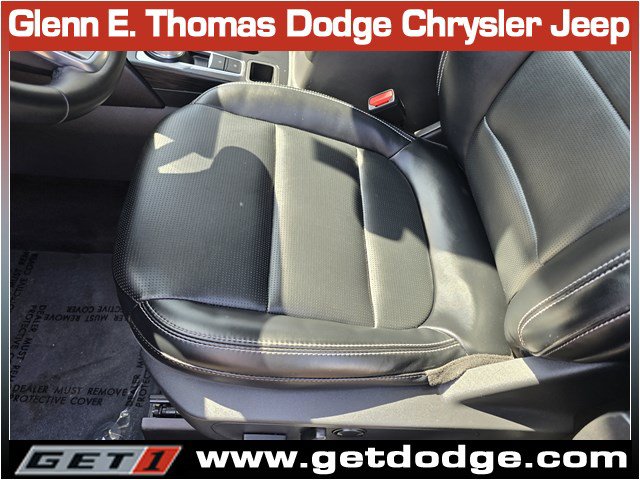 Used 2025 Ford Escape Platinum AWD/4WD image 23